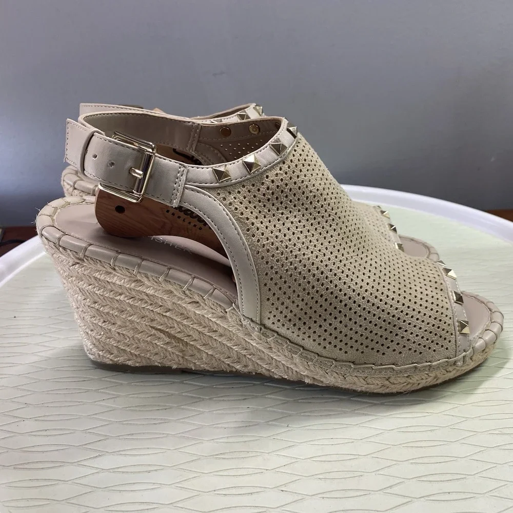 Marc Fisher Senton Women's Sz Suede&Leather‎ Espadrille Studded Beige Wedges 10M